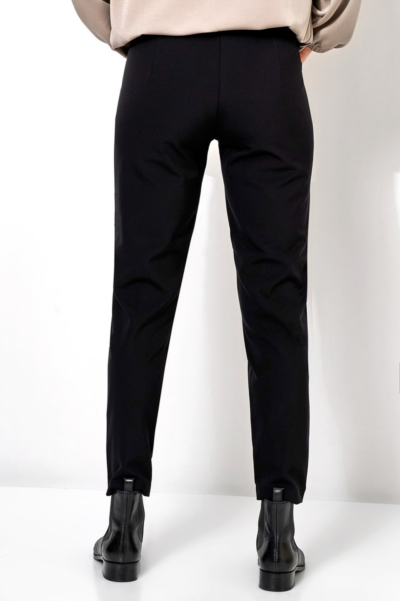 Sue Modern Chic