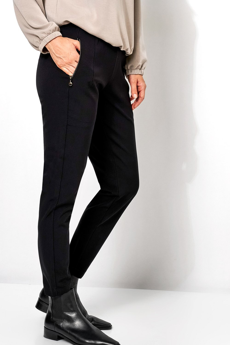 Sue Modern Chic