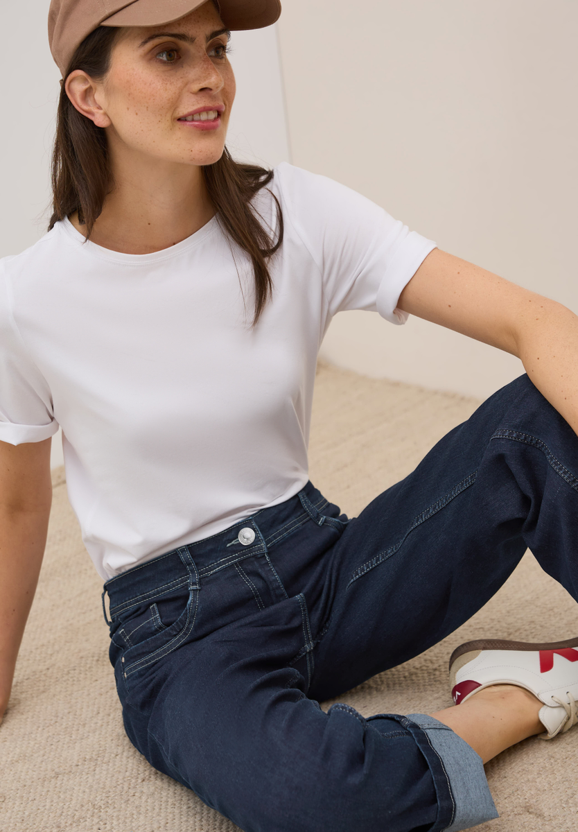 Rinsed Straight Leg Jeans