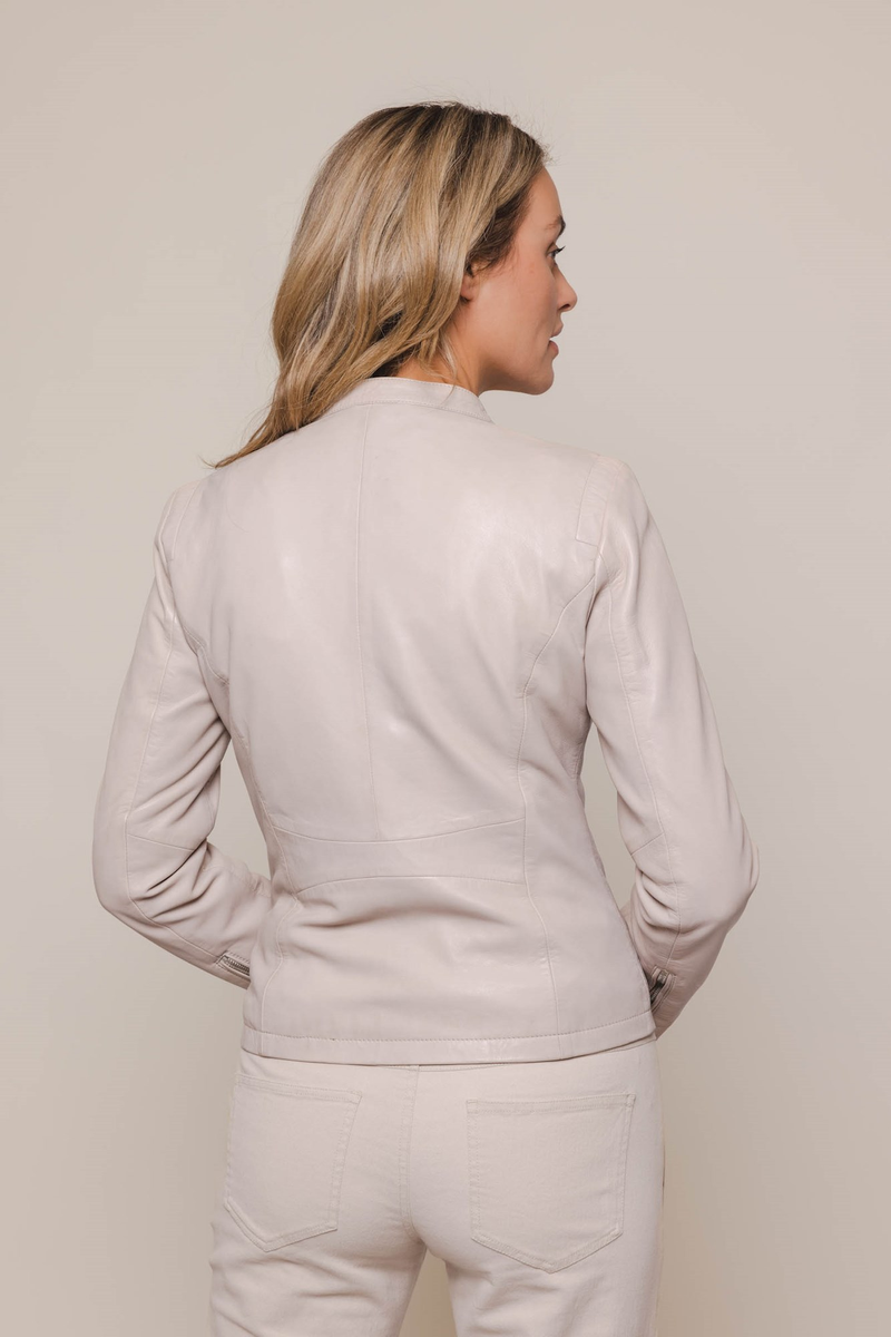 Jacket with front zipper