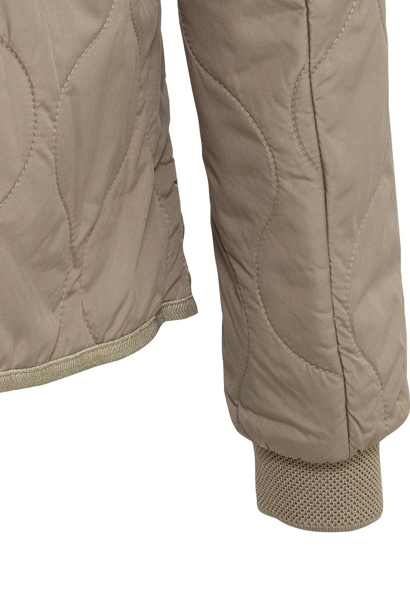 Kurze Steppjacke aus recyceltem Polyester