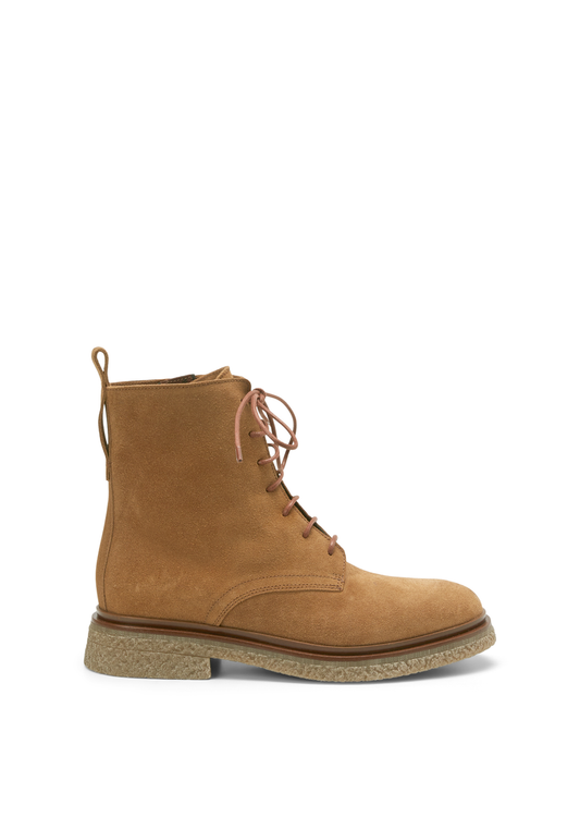 Schnürstiefel