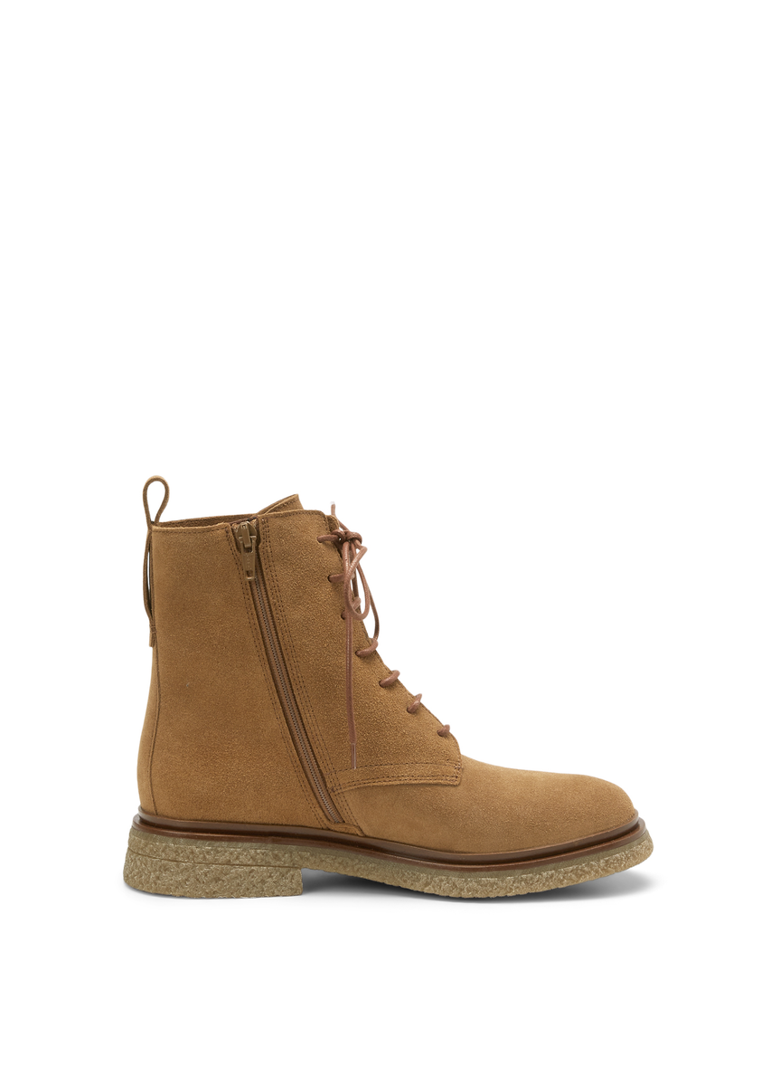 Schnürstiefel