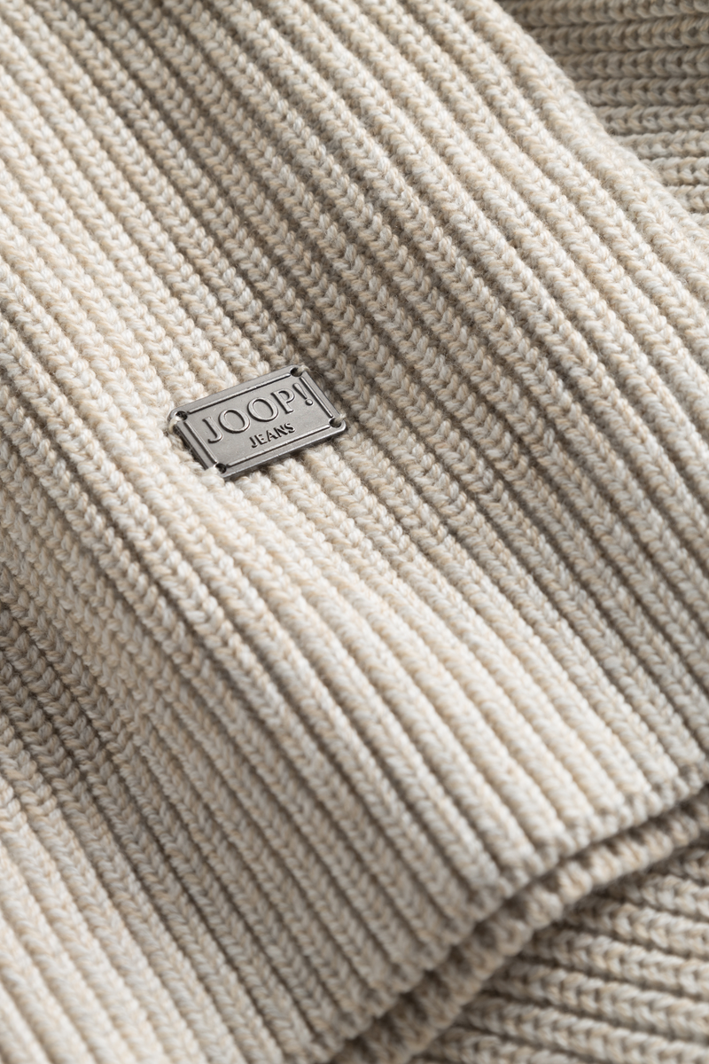 15 JJK-03Orlino 10018459