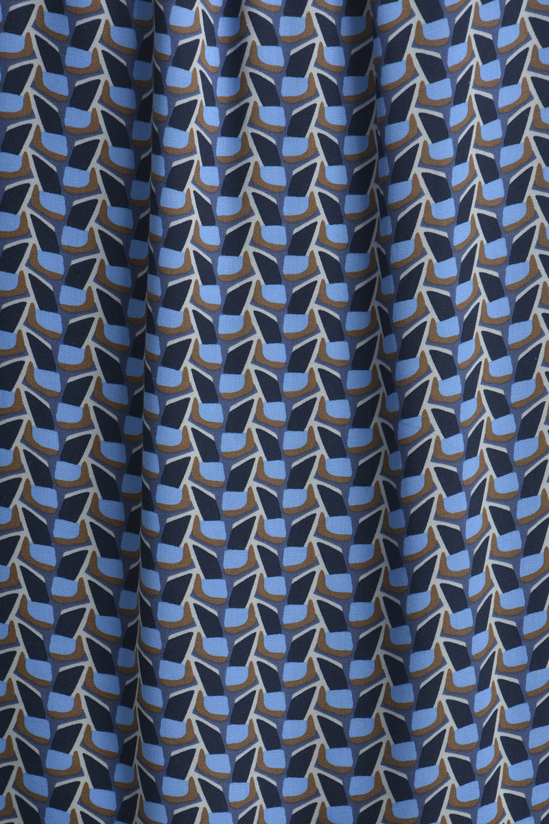 Stand Collar Pleat Blouse