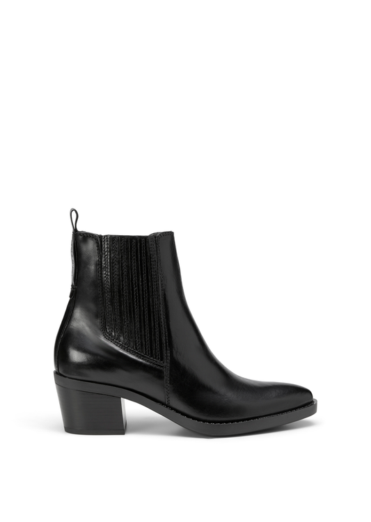 Stiefelette im Western-Stil