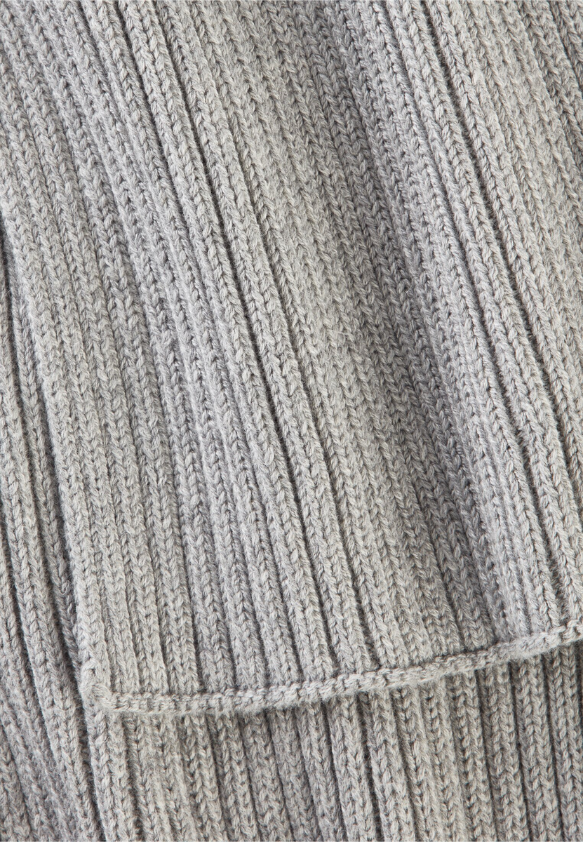 Schal aus einem Baumwoll-Kaschmir-Mix