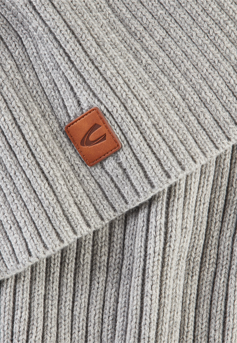 Schal aus einem Baumwoll-Kaschmir-Mix