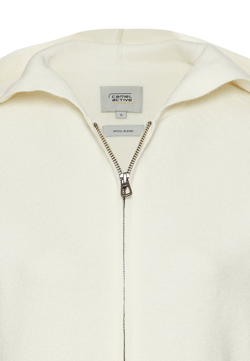 Strickjacke mit Kapuze