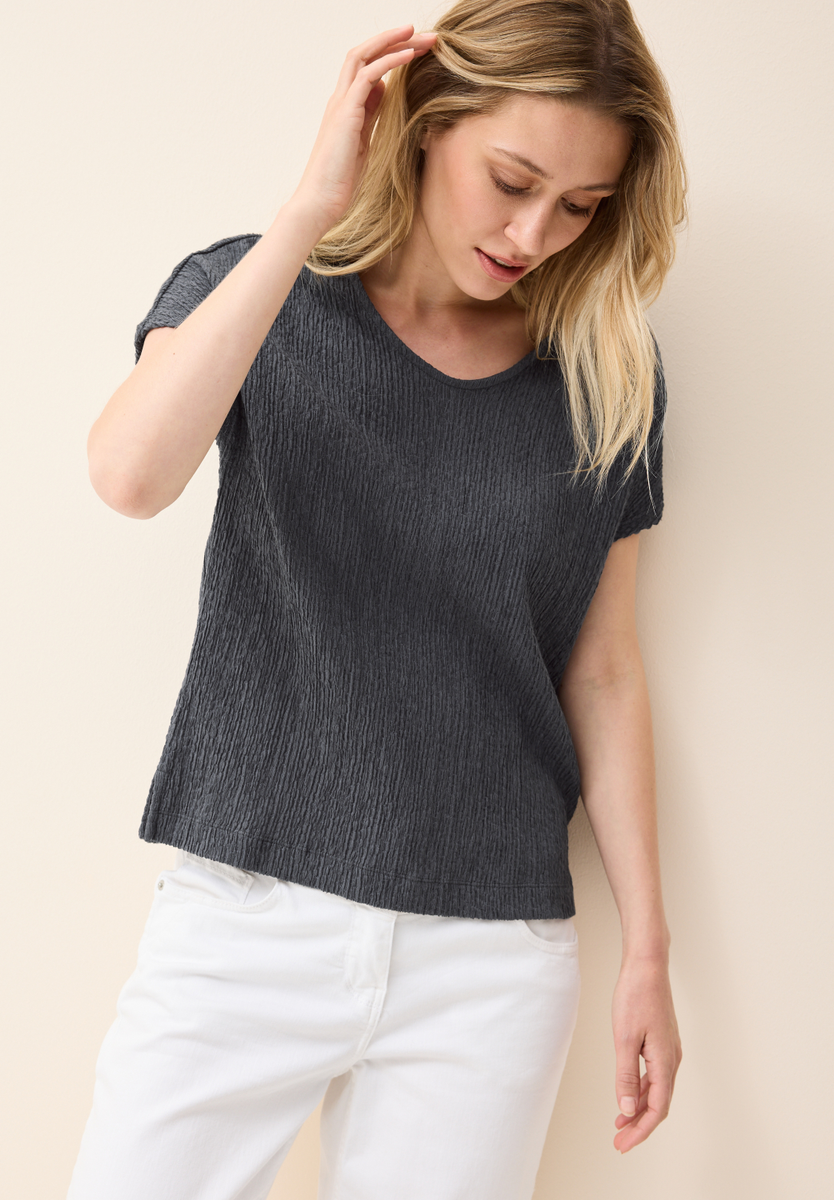 Shirt mit Smok-Struktur