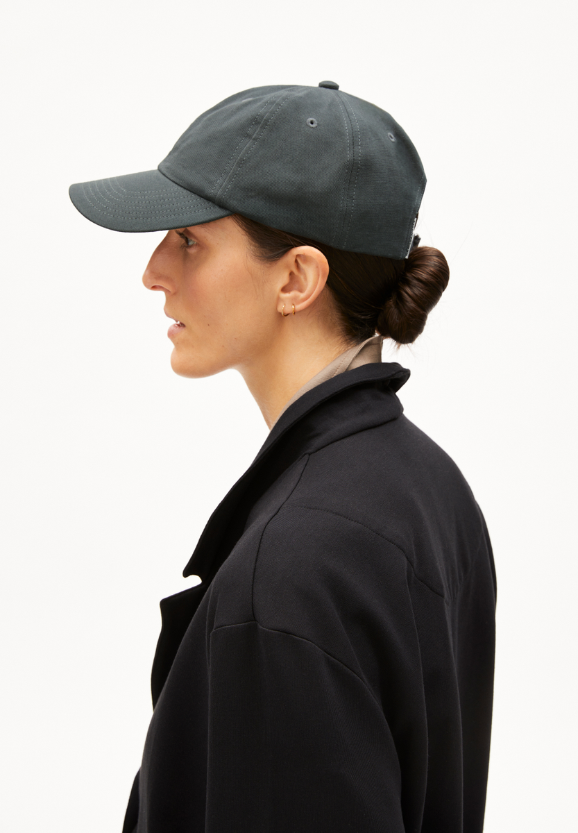 YENAAS BOLD CAP