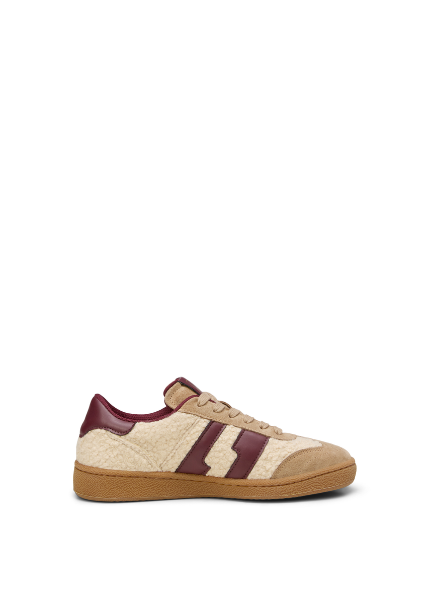 Sneaker